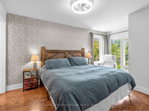 201-72 Aerodrome Crescent, Toronto, ON - Indoor Photo Showing Bedroom