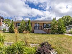 28 SEAVIEW Boulevard  Charlottetown, PE C1A 3A2