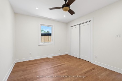 Upper-8 Cornell Avenue, Hamilton, ON 
