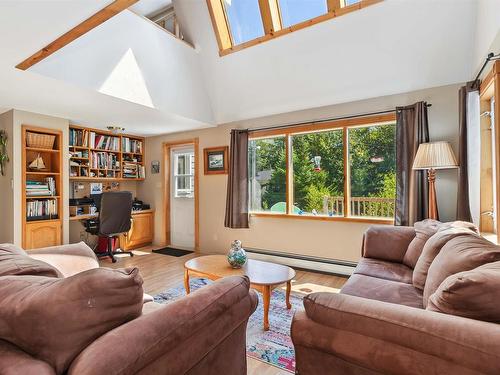 187 Hartz Point Road, Shelburne, NS 
