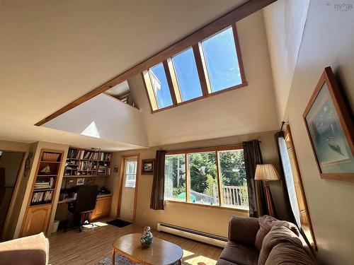 187 Hartz Point Road, Shelburne, NS 