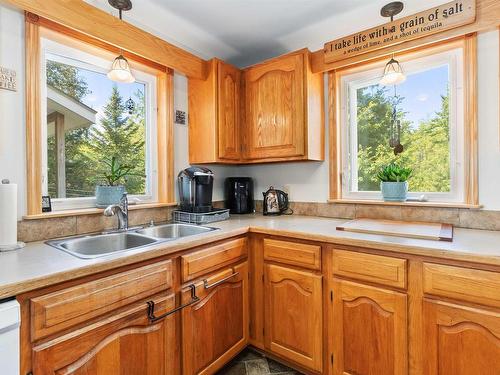 187 Hartz Point Road, Shelburne, NS 