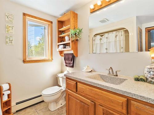 187 Hartz Point Road, Shelburne, NS 