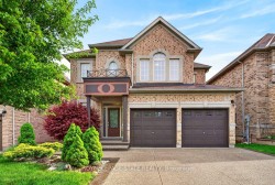 7 Summerwind Drive  Hamilton, ON L9B 0E5
