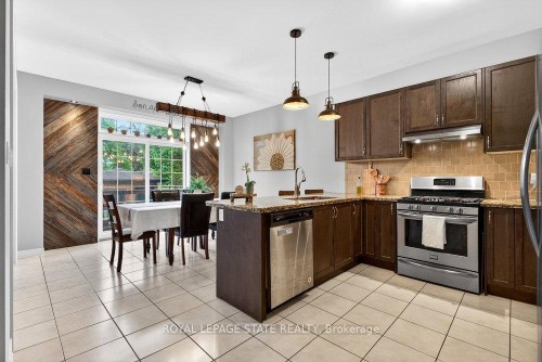 7 Summerwind Drive, Hamilton, ON 