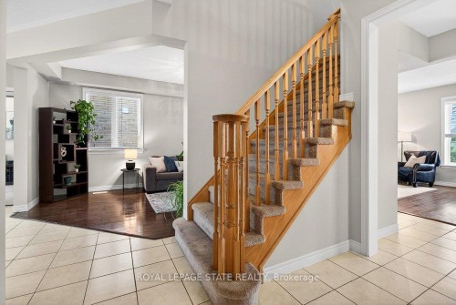 7 Summerwind Drive, Hamilton, ON 