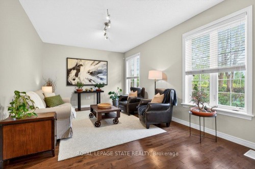 7 Summerwind Drive, Hamilton, ON 
