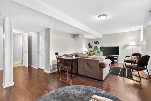 7 Summerwind Drive, Hamilton, ON 