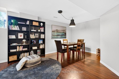 7 Summerwind Drive, Hamilton, ON 
