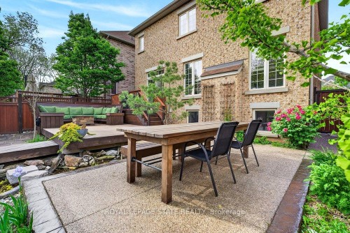 7 Summerwind Drive, Hamilton, ON 