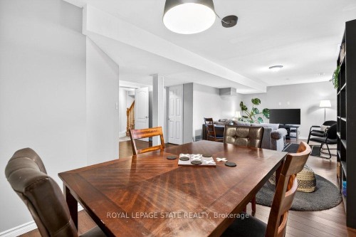 7 Summerwind Drive, Hamilton, ON 