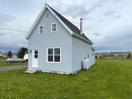 17 Paquet Avenue, Souris, PE 
