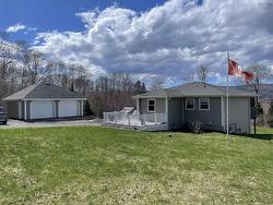 11599 Kempt Head Road Boularderie Centre, NS B1X 1K6