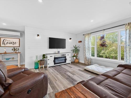15 Coppergate Drive, Greenfield, NS 