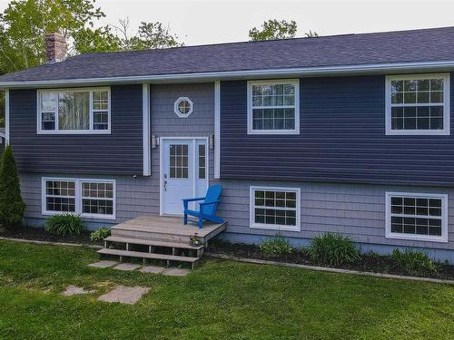 217 Lakecrest Drive, Mount Uniacke, NS 