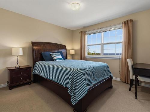 17 Paddys Head Road, Indian Harbour, NS 