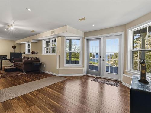 17 Paddys Head Road, Indian Harbour, NS 