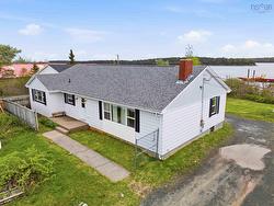 16 Twin Lane Eastern Passage, NS B3G 1M5