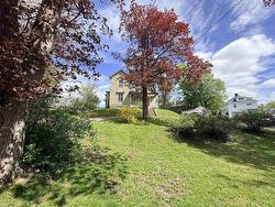 242 Fraser Street  New Glasgow, NS B2H 4J3