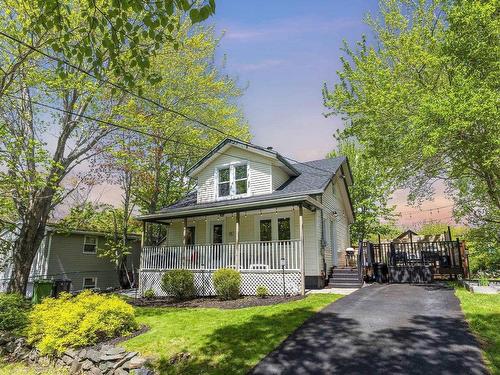 25 Pioneer Avenue  Halifax, NS B3M 1W9