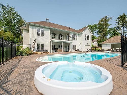 261 Aberdeen Drive, Fall River, NS 