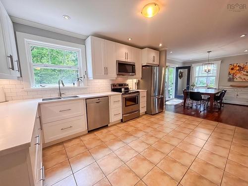 65 Crescent Street, Bridgewater, NS 