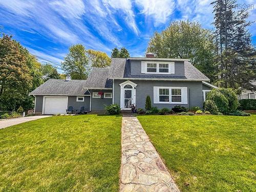 65 Crescent Street  Bridgewater, NS B4V 2C6