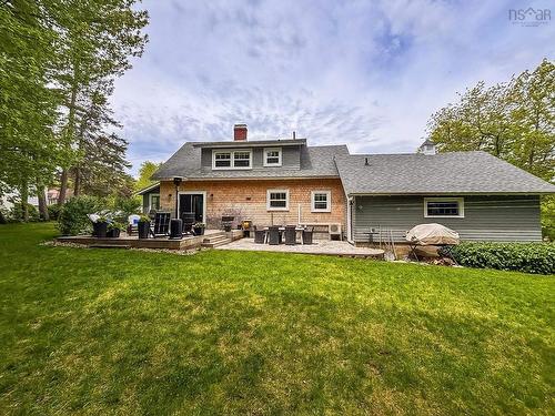 65 Crescent Street, Bridgewater, NS 