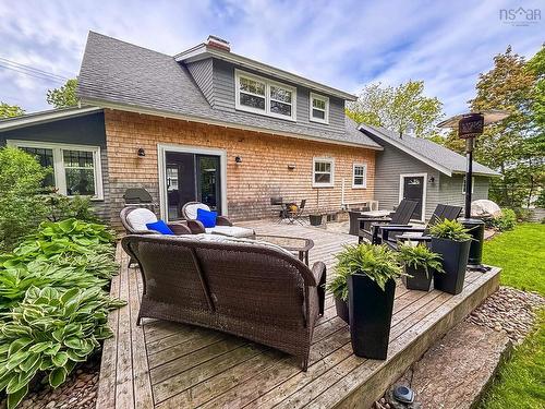 65 Crescent Street, Bridgewater, NS 