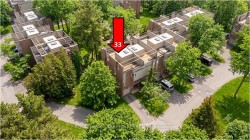 33-1250 Marlborough Court  Oakville, ON L6H 2W7