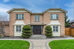 238 Hoover Drive  Pickering, ON L1V 5R3