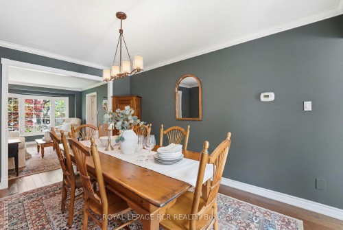 40 Moffat Crescent, Aurora, ON 