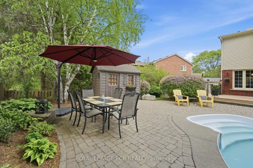 40 Moffat Crescent, Aurora, ON 