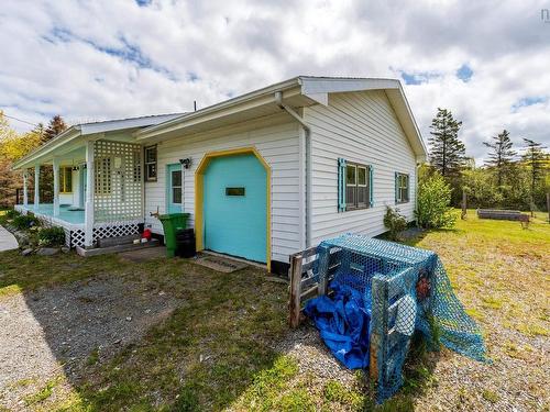 7784 Highway 101, Plympton, NS 