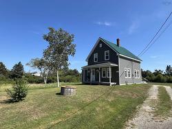 20 Jacquard Road Lower Wedgeport, NS B0W 2P0