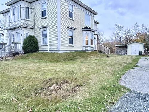 12 Hector Street, Port Maitland, NS 
