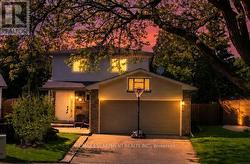 712 AUBURN CRESCENT  Burlington, ON L7L 5B2