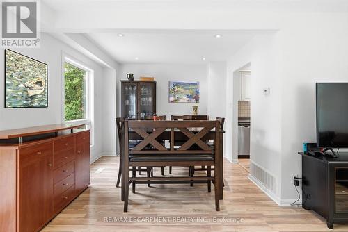 712 Auburn Crescent, Burlington, ON 