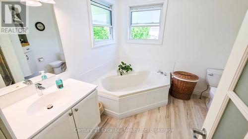 708 Campbell Avenue, Centre Wellington (Fergus), ON 