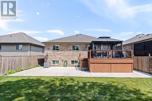 239 Branton Crescent, Lakeshore, ON 
