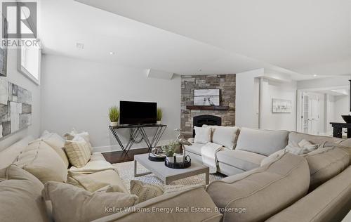 7 Woodington Court, Whitby (Brooklin), ON 