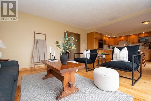 57 Indian Trail, Kawartha Lakes (Lindsay), ON - Indoor Photo Showing Living Room