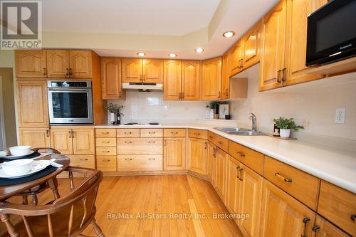 57 Indian Trail, Kawartha Lakes (Lindsay), ON - Indoor Photo Showing Kitchen With Double Sink