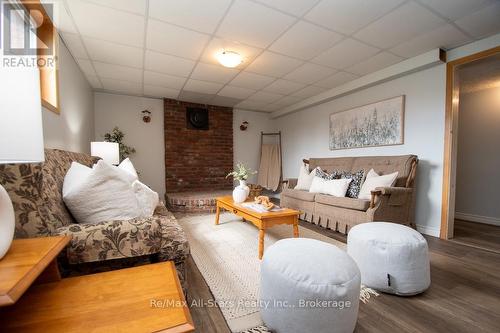 57 Indian Trail, Kawartha Lakes (Lindsay), ON - Indoor Photo Showing Living Room