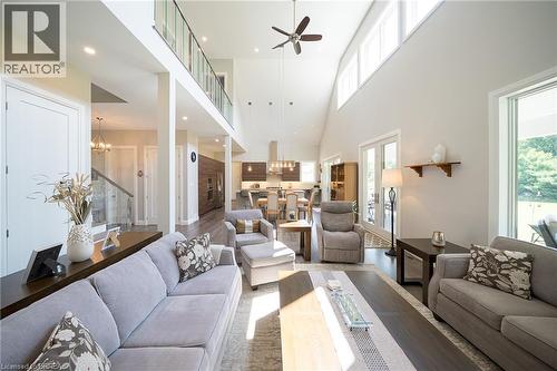 792 Charlotteville Road 8, Simcoe, ON - Indoor Photo Showing Living Room