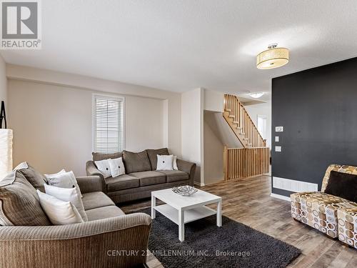 111 Cedar Lake Crescent, Brampton, ON - Indoor Photo Showing Living Room