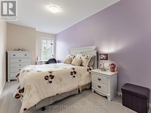 111 Cedar Lake Crescent, Brampton, ON - Indoor Photo Showing Bedroom