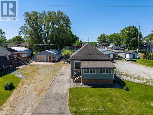 17 HURON STREET  Welland (Dain City), ON L3B 5J2