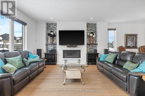 LR - 165 Finsbury Avenue, Ottawa, ON 