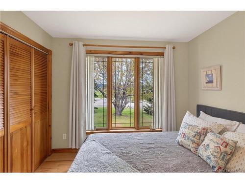 340 Grey St, Dalhousie, NB 